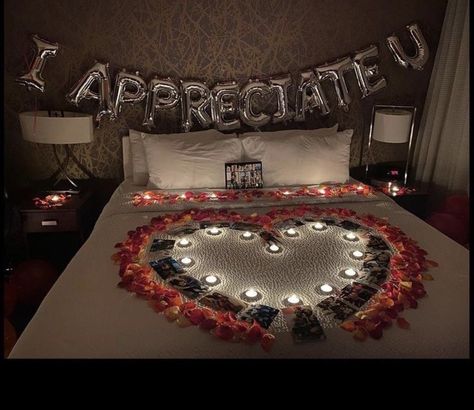 Rose Petals And Candles, Romantic Hotel Rooms, Candlelit Room, Rose Petal Candle, Romantic Room Surprise, Surprise For Girlfriend, Romantic Room Decoration, Surprise Date, Valentines Date Ideas