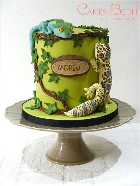 Lizard Cake, Snake Cakes, Savory Cakes, Reptile Party, Jungle Cake, Cake Designs Images, Animal Cakes, Dinosaur Cake, Cakes For Boys