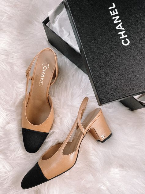 Simple Black & White Outfit | Fashion Jackson Chanel Slingback Shoes, Chanel Shoes Outfit, Slingback Chanel, Chanel Heels, Chanel Slingback, Chanel Collection, Fashion Jackson, Slingback Heels, Tan Heels