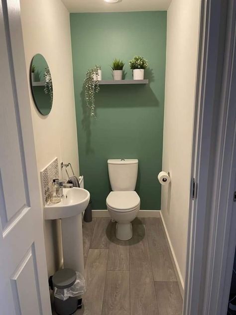 Simple Toilet, Small Toilet Design, Small Downstairs Toilet, Toilet Room Decor, Small Toilet Room, Guest Toilet, Downstairs Toilet, Toilet Room, Small Toilet