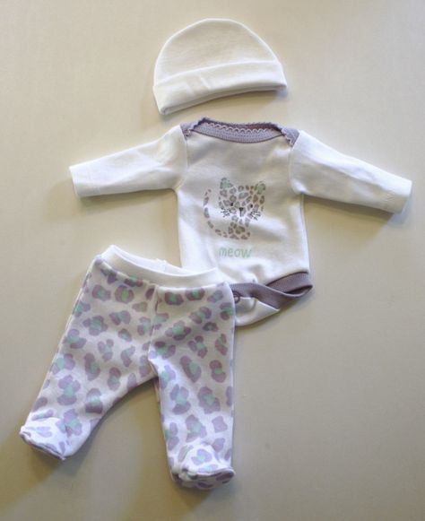 Reborn Doll Clothes, Baby Doll Stuff, Reborn Baby Dolls Accessories, Barbie Baby Clothes, Baby Doll Diaper Bag, Reborn Clothes, Barbie Bebe, Dolls Ideas, Baby Alive Doll Clothes