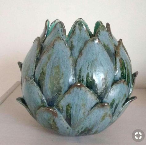 Beautiful Woman Quotes, Cactus Ceramic, Coil Pottery, Organic Ceramics, Pottery Form, Vase Crafts, Pottery Handbuilding, Garden Pottery, Raku Pottery