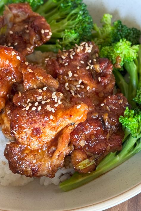 Looking for a simple and flavorful dish? Try my Easy Soy Garlic Chicken Thighs! They're quick, easy, and packed with Asian-inspired flavors. Chicken Thigh Chunks Recipes, Soy Garlic Chicken Thighs, Chicken Thigh Asian Recipes, Recipes With Chicken Thighs Boneless, Chicken Thigh Meal Prep, Asian Chicken Thighs, Soy Garlic Chicken, Garlic Chicken Thighs, Chicken Thighs Recipe