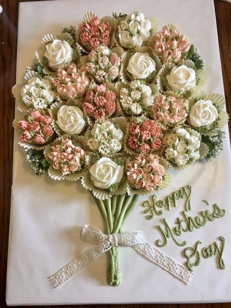 Cupcakes Decoration Russian Tips, Spring Flowers Birthday Party Ideas, 97th Birthday Cake Ideas, Bouquet Flower Cupcakes, Floral Cupcake Cake, Two Tiered Butterfly Cake, Flower Cupcake Cakes Bouquet, Buttercream Cupcake Flowers, Cupcakes Bridal Shower Ideas