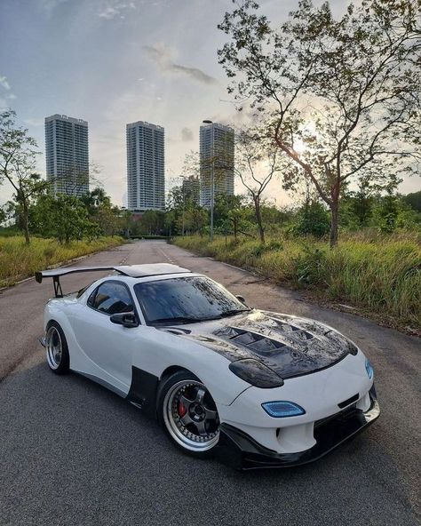 Mazda RX-7 [FD] ⭐️  @abel1789 #jdm #supercars #rx7 #mazda #iconiccars #car #cars Mazda Rx7 Fd, Rx7 Mazda, Rx7 Fd, Car Max, Mazda Rx 7, Drifting Cars, Rx 7, Mazda Rx7, Tuner Cars