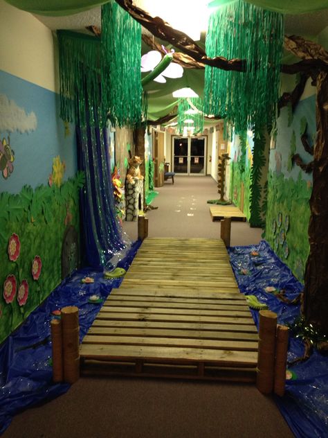 Africa Display Classroom, South America Theme Party, Jungle Hallway Theme, Enchanted Forest Hallway, Jungle Theme Hallway, Jungle Hallway Decorations, Forest Hallway, Jungle Hallway, Jumanji Party