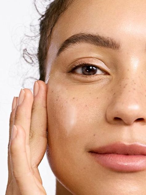 From hydrating toner to face oil, here are the five types of K-beauty products that should be a part of your fall skin care wardrobe. Fall Skincare Routine, Autumn Skincare, Beauty Boost, Face Skin Care, For The, Anti Aging Skin Products, Face Oil, Face Skin, Face Care