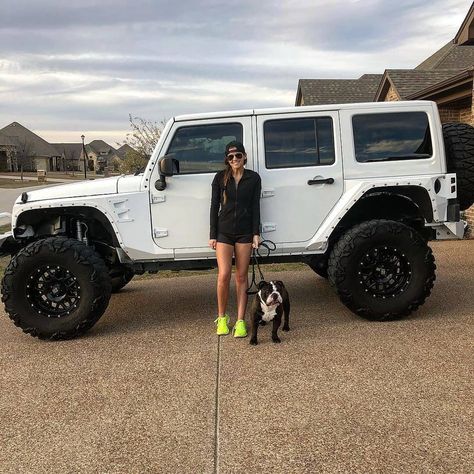 Jeep Wrangler Girly, Auto Jeep, Jeep Baby, Jeep Dogs, White Jeep, Jeep Photos, Jeep Girls, Jeep Car, Custom Jeep Wrangler