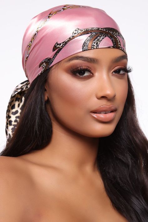 Scarf On Hair, Headwrap Hairstyles, Lil Mama, Pink Silk Scarf, Head Wrap Styles, Hair Wrap Scarf, Hair Scarf Styles, Head Scarf Styles, Penteado Cabelo Curto