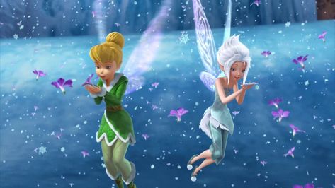 Periwinkle Fairy, Disney Faries, Tinkerbell Wallpaper, Secret Of The Wings, Tinkerbell Movies, Disney Fairies Pixie Hollow, Tinkerbell And Friends, Tinkerbell Disney, Fairies Photos