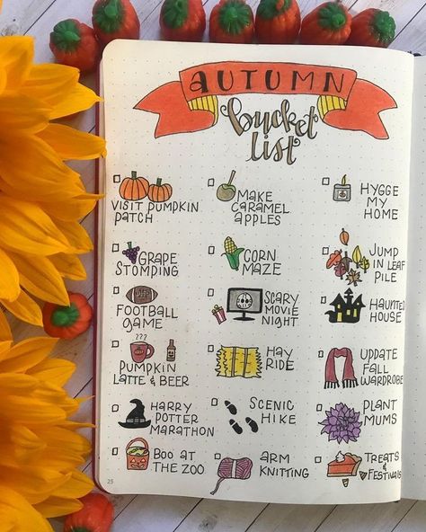 Autumn Bullet Journal, Bullet Journal Calendrier, September Journal, Bullet Journal Spread Ideas, Journal Spread Ideas, Halloween Bucket List, Bullet Journal October, Things To Write, Bu Jo