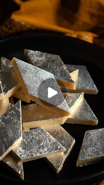 Diwali Recipes Sweets, Kaju Katli Recipe, Bowl Method, Diwali Sweets Recipe, Diwali Sweets, Diwali Food, Nut Cracker, Fudge Cake, Indian Sweet