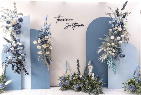 2023 Wedding Backdrop Trends, Blue Backdrop Wedding, Ootd Bridesmaid Hijab, Wedding Backdrop Design Outdoor, Decor Tunangan, Wedding Backdrop Blue, Dekor Engagement, Blue Wedding Backdrop, Wedding Decorations Blue