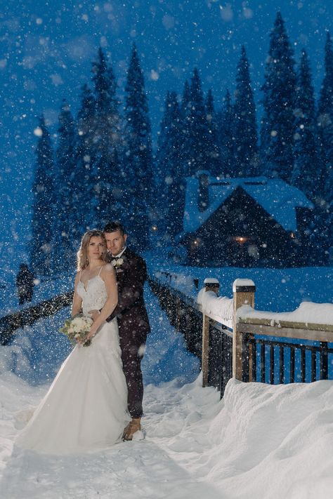 Emerald Lake Lodge is nothing short of pure magic in the winter with freshly falling snow, it truly is a winter wonderland! Emerald Lake Lodge intimate wedding photographed by ENV Photography. Twilight in the Canadian Rocky Mountains. Winter elopement at Emerald Lake Lodge in Yoho National Park. Dreamy winter wedding photography. Best winter wedding venues. Where to elope in winter. Best winter elopement locations. Best winter wedding destinations. Winter Wedding Destinations, Winter Wedding Venues, Winter Wedding Photos, Snow Wedding, Wedgewood Wedding, White Weddings, Winter Elopement, Wedding Picture Poses, Moraine Lake