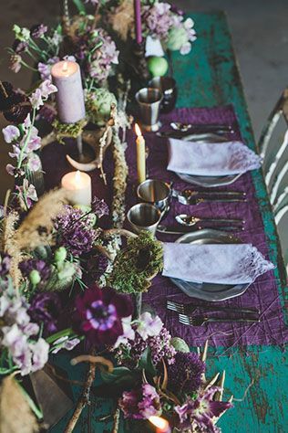 Dark Purple Wedding, Witch Wedding, Dark Green Wedding, Dark Wedding Theme, Purple And Green Wedding, Purple Wedding Decorations, Purple And Gold Wedding, Autumn Craft, Violet Wedding