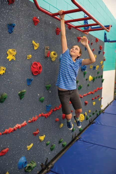 Indoor Monkey Bars, Safari Monkey, Diy Kids Playground, Diy Playroom, Daycare Design, Kids Cafe, Children Park, School Playground, Jungle Gym