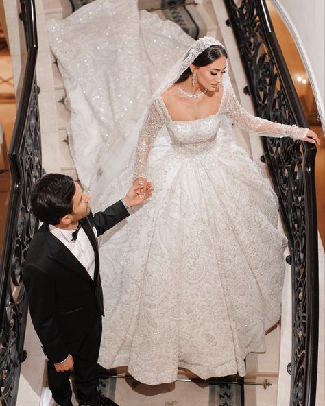 Arab Wedding Dress, Arabic Wedding Dresses, Romantic Wedding Dress, Bride Dress Simple, Classy Wedding Dress, Royal Wedding Dress, Pretty Wedding Dresses, Gown Bridal, Fancy Wedding Dresses