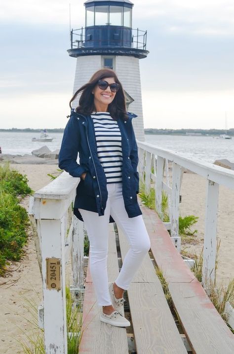 (48) Image tagged with preppy, preppystyle, newengland – @thecatholicprepster on Tumblr Nautical Fashion Women, Nantucket Outfit, What To Wear On A Boat, Boat Shoes Outfit, Boat Outfit, Nautical Outfits, Nautical Looks, Boating Outfit, Sailing Outfit