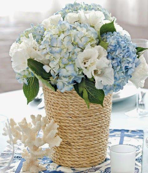 Tall Rope Vase Hydrangeas Wedding, Wedding Centerpieces Diy, Flower Centerpieces Wedding, Diy Centerpieces, Nautical Wedding, Deco Floral, Wedding Table Centerpieces, בר מצווה, Kochi