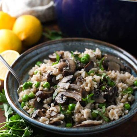 Traditional Risotto, Risotto With Peas, Creamy Mushroom Risotto, Vegetarian Risotto, Risotto Recipes Easy, Baked Mushrooms, The Seasoned Mom, Easy Rice Recipes, Vegetarian Entrees