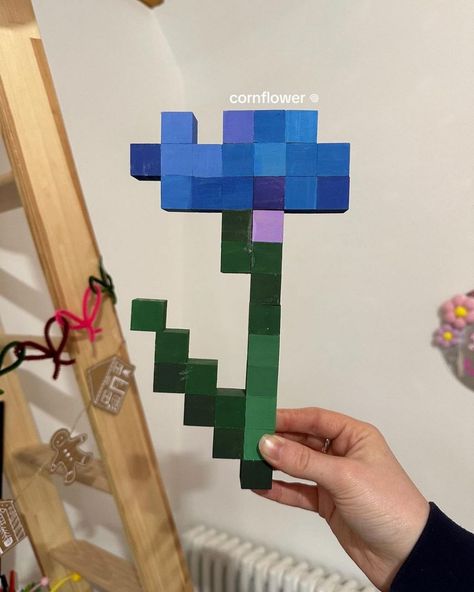 Cornflower Minecraft, Minecraft Cornflower, Minecraft Flowers Pattern, Minecraft Flowers, Diy Minecraft Decorations, Painting Minecraft, Minecraft Templates, Minecraft Diy, Minecraft Blocks