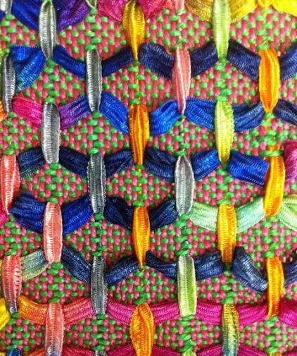 Saori Weaving, Rigid Heddle Weaving, Novelty Yarn, Ribbon Yarn, Weaving Textiles, Weaving Projects, Weaving Patterns, Weaving Art, Loom Weaving