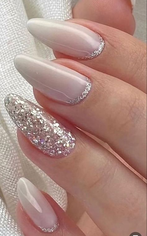 Milky Nails, Blush Nails, New Year's Nails, Xmas Nails, Silver Nails, Chic Nails, Nude Nails, Nail Designer, Wedding Nails