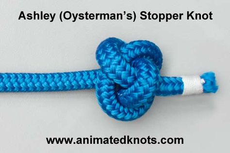 The Ashley Stopper Knot is the name now commonly given to a knot described by Ashley as the Oysterman's Stopper (ABOK # 526, p 86). It is an excellent bulky stopper knot. Ashley's description is that the knot "...has three rim parts, and these are quite symmetrical when viewed from the underside". This 3-lobed structure can be seen in the final Frame. Stopper Knot, Sailing Knots, Paracord Bracelet Patterns, Survival Knots, Knots Guide, Decorative Knots, Nautical Knots, Paracord Tutorial, Paracord Knots