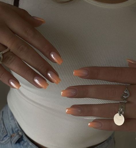 Short Ombre Nails Orange, Nail Ideas Ombre Natural, Orange Biab Nails, Nails Inspo Spring 2024, Cute Orange Nails Acrylic, Nail Inspo Summer Orange, Summer Nails Designs 2024, Square Summer Nails 2024, Short Square Nails Design Ideas 2024