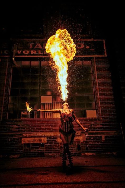 Dark Carnival, Breathing Fire, Circus Aesthetic, Walpapers Cute, Fire Breather, Dark Circus, Fire Dancer, Night Circus, Circus Art