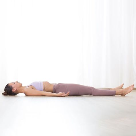 Savasana Pose, What Is Yoga, Best Hair Mask, Corpse Pose, Face Mask Recipe, Tone Up, Body And Mind, Yoga Asanas, In The Gym