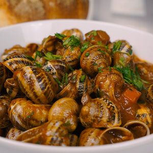 Stuffat tal-Bebbux (Garden Snail Stew) Snail Recipes, Snails Recipe, Maltese Recipes, Snails In Garden, Best Red Wine, Lemon Rind, How To Dry Rosemary, Stew Recipes, Tomato Sauce