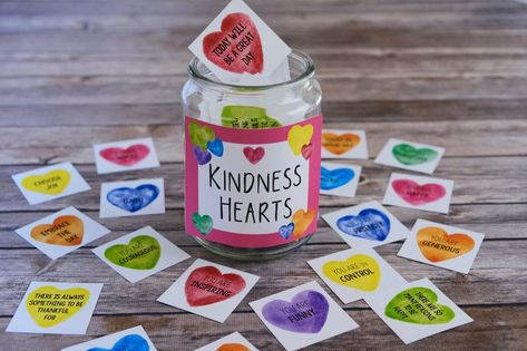 Valentine's Day Games - ThinkingIQ Kindness Confetti, Valentines Day Care Package, Kindness Notes, Printable Valentines Day Cards, Kindness Activities, Cards Watercolor, Message Positif, Valentine's Day Games, Printable Notes