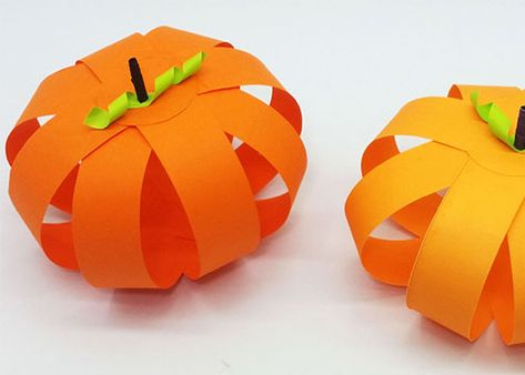 Origami Halloween Decorations, Paper Pumpkin Decorations, Halloween Decoration Ideas Diy, Origami Pumpkin, Halloween Origami, Halloween Decoration Ideas, Halloween Paper Crafts, Adornos Halloween, Zucca Halloween