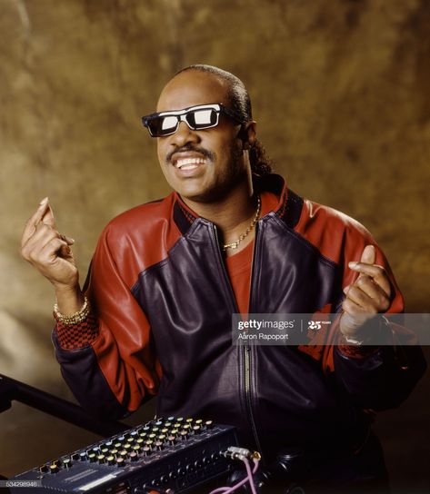 News Photo : Stevie Wonder Stevie Wonder Poster, Wonder Poster, 49ers Pictures, Legendary Singers, Famous Musicians, Stevie Wonder, Music Icon, Live Concert, Say I Love You