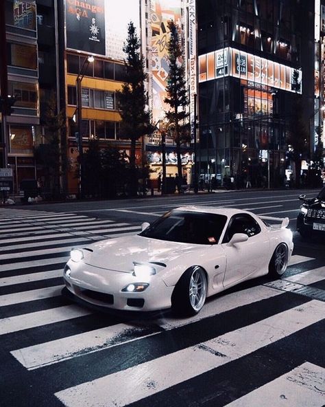 Wallpaper Carros, Cars Driving, Бмв X6, จีซอง Nct, Best Jdm Cars, Car Aesthetic, Street Racing Cars, Rx 7, Mazda Rx7