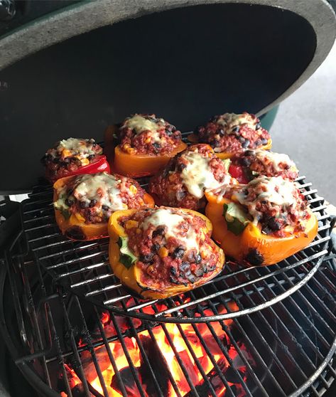 Stuffed Peppers – Big Green Egg – Recipe Kamado Joe Recipes, Best Grill Recipes, Green Egg Bbq, Big Green Egg Grill, Green Egg Grill, Big Green Egg Recipes, Egg Grill, Green Egg Recipes, Stuffed Peppers Recipe