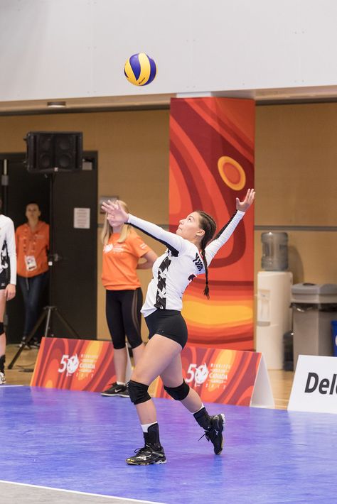 Volleyball Serving Drills, Volleyball Passing Drills, Volleyball Serve, Youth Volleyball, Volleyball Skills, Volleyball Practice, Volleyball Tips, Volleyball Training, Volleyball Quotes