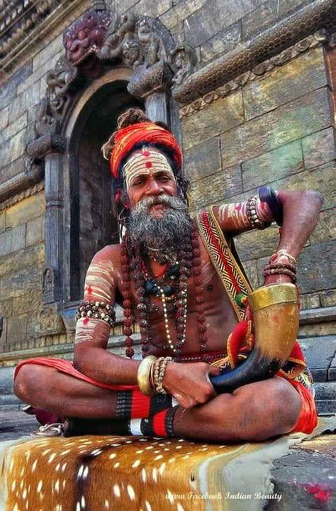 Alakh Niranjan! Yoga India, Tibetan Monk, Desert Dreamer, Temple Photography, Indian Man, Varanasi, People Of The World, World Cultures, 인물 사진