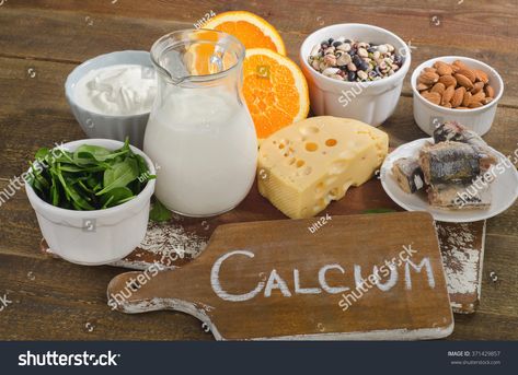 Best Calcium Rich Foods Sources. Healthy eating royalty free images photo Nutrition Certification, Calcium Rich Foods, Lactose Free Diet, Foods With Calcium, Calcium Supplements, Low Fodmap Diet, Fodmap Diet, Diet Vegetarian, Healthy Bones