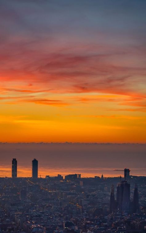 Barcelona Skyline, Basic Design, New York Skyline, Barcelona, Travel, Design