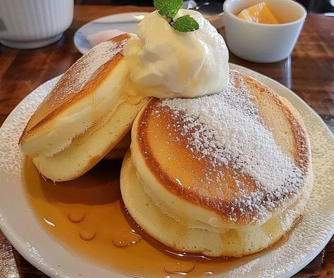 Japanese Pancake Recipe, Nigella Lawson Recipes, Coconut Bites, Japanese Pancake, Souffle Pancakes, Pancakes Ingredients, Fluffy Pancakes, Morning Food, Sweet Breakfast