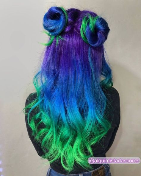 Purple To Green Ombre Hair, Green Vivid Hair Color, Blue And Green Balayage, Green Multicolor Hair, Green Blue Ombre Hair, Pink Purple Blue Green Hair, Purple Pink Green Hair, Purple To Green Hair, Blue Multicolor Hair