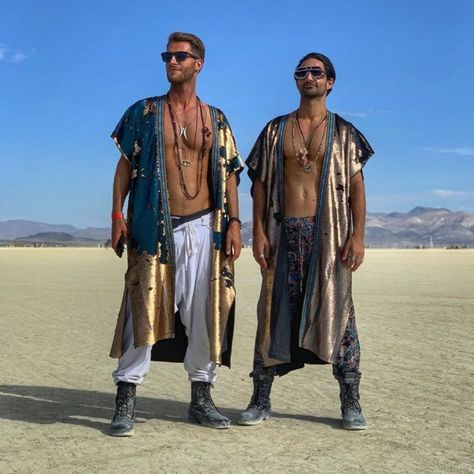 Burning Man 2019 Mega-Post: Fantastic Photos From The World’s Biggest And Craziest Festival Male Festival Outfits, Men Rave Outfits, Rave Outfits Pants, Mens Rave Outfits, Rave Outfits Plus Size, Coachella Outfit Men, Burning Man Style, Tomorrowland Outfit, Men Festival Outfit