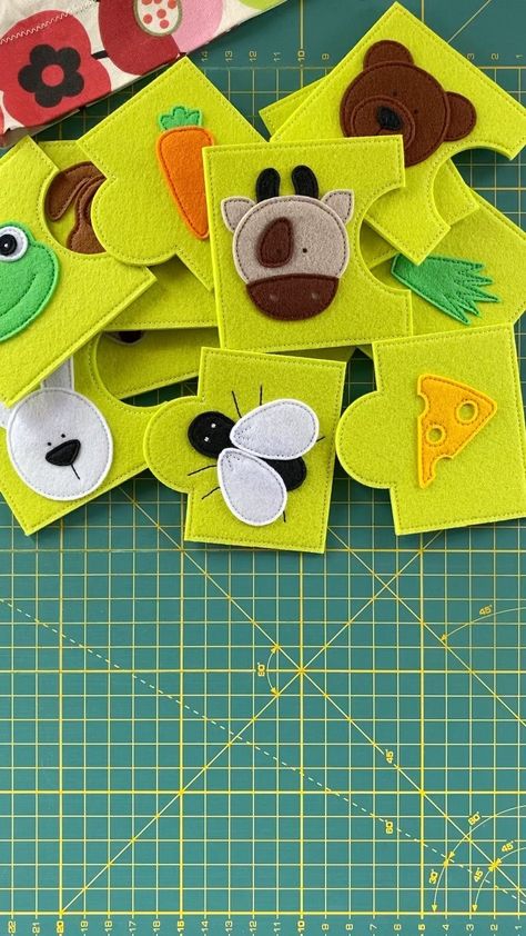 Felt Puzzle Pattern, Felt Puzzle, Felt Template, Free Paper Texture, Puzzle Pattern, Fuzzy Felt, Felt Kids, School Kids Crafts, Baby Sensory Play