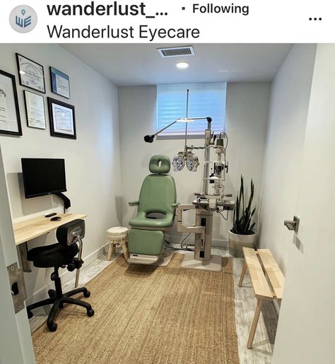 Optometrist Office, Doctor Office Design, Eyewear Store Design, Consulting Room, Optometry Office, Doctors Office Decor, Room Color Combination, Eye Clinic, Medical Office Decor