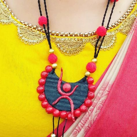 Clay jewellery Craft Tree, Handmade Clay Jewelry, Clay Jewellery, Hand Craft, Clay Necklace, Food Videos Desserts, Handmade Clay, Handmade Dresses, Jewellery Making