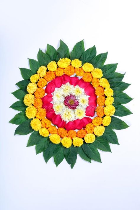 Nature, Mandalas, Diwali Rangoli Flowers Design, Diwali Flowers Rangoli, Minimal Rangoli Designs, Rangoli Designs Flower Diwali, Flower Rangoli Designs Ideas Beautiful, Simple Flower Rangoli Diwali, Rangoli From Flowers