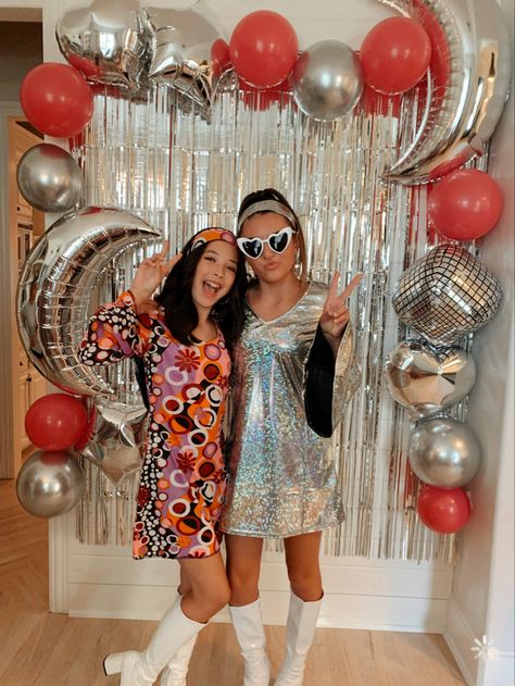 Disco Themed Party Outfit 80s Fashion, Groovy Disco Party Outfit, 70s Disco Outfits Women, Disco Themed Dress, 70s Themed Birthday Party Outfits, 80 Disco Party Outfit, 70s Birthday Outfit, 80s Fashion Disco, Groovy Party Outfits