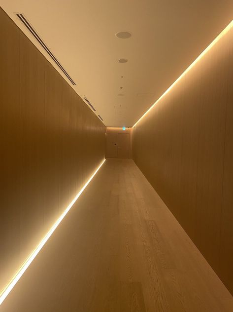 Indirect Ambient Lighting, Lobby Lighting, Hotel Corridor, Corridor Design, Architectural Lighting Design, Corridor Lighting, Entrance Modern, Hallway Designs, Cove Lighting